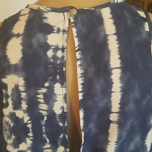 KARLIE dressy tank - Picture 3 of 5